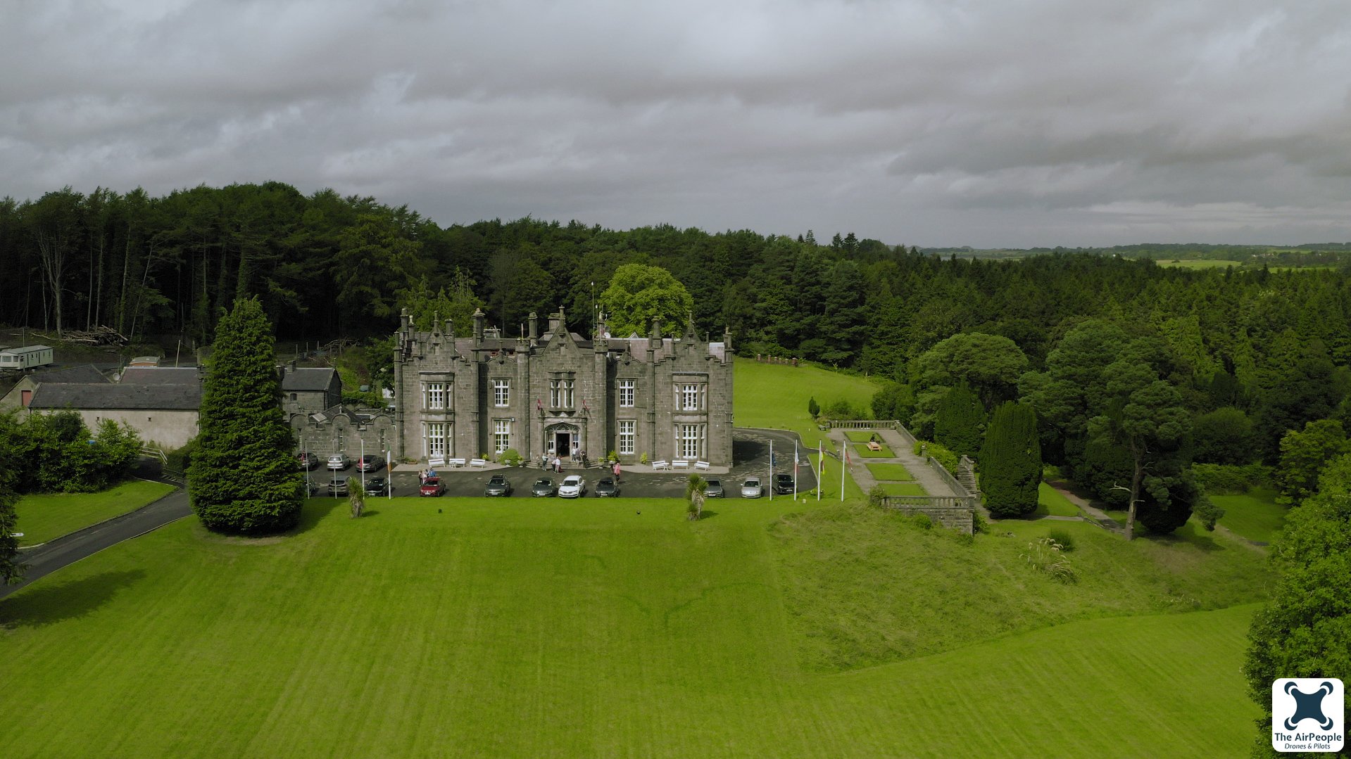 The Art of Drone Cinematography: Capturing Emotion and Story